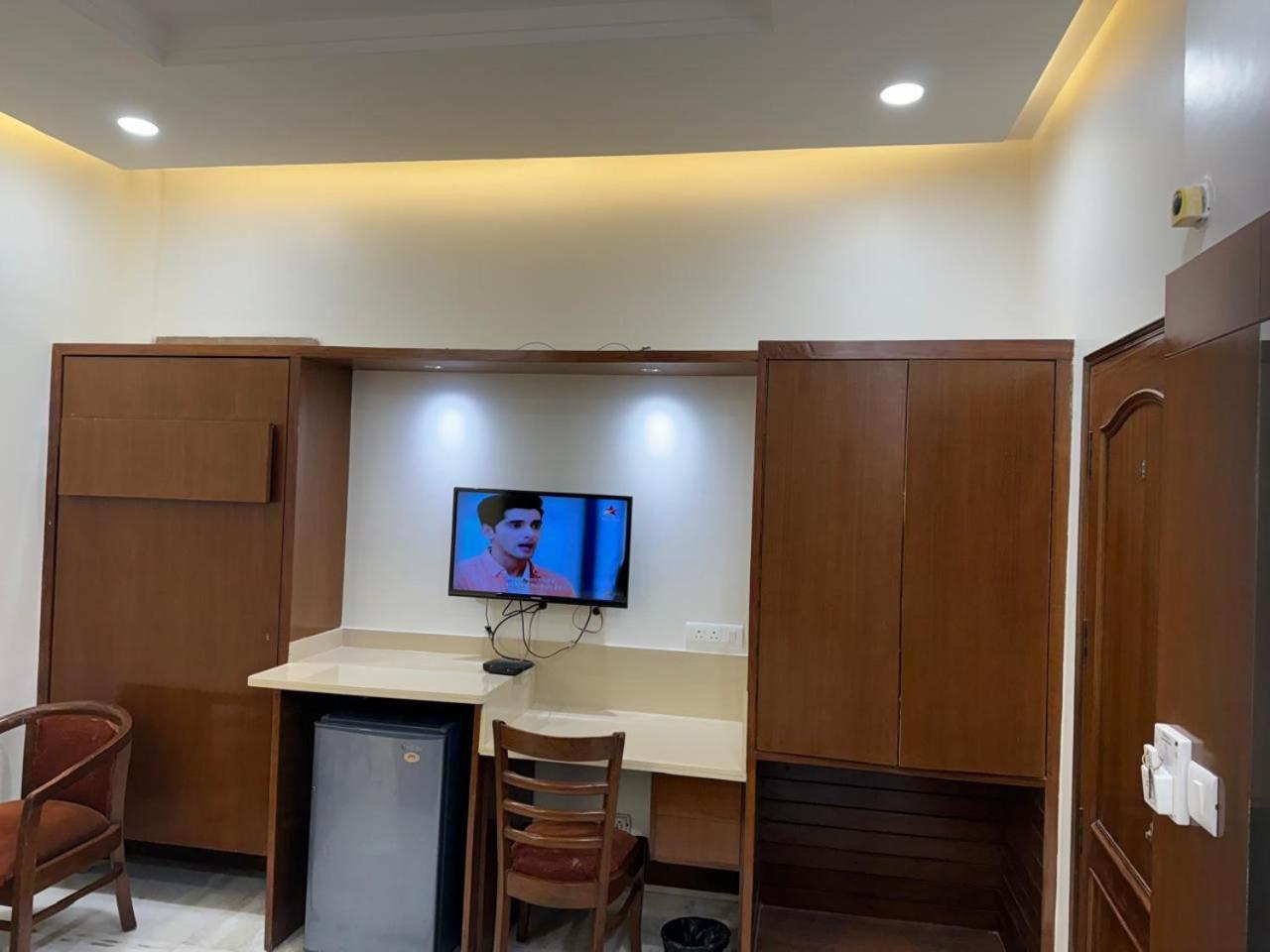 Hotel C Park - Karol Bagh, New Delhi Esterno foto
