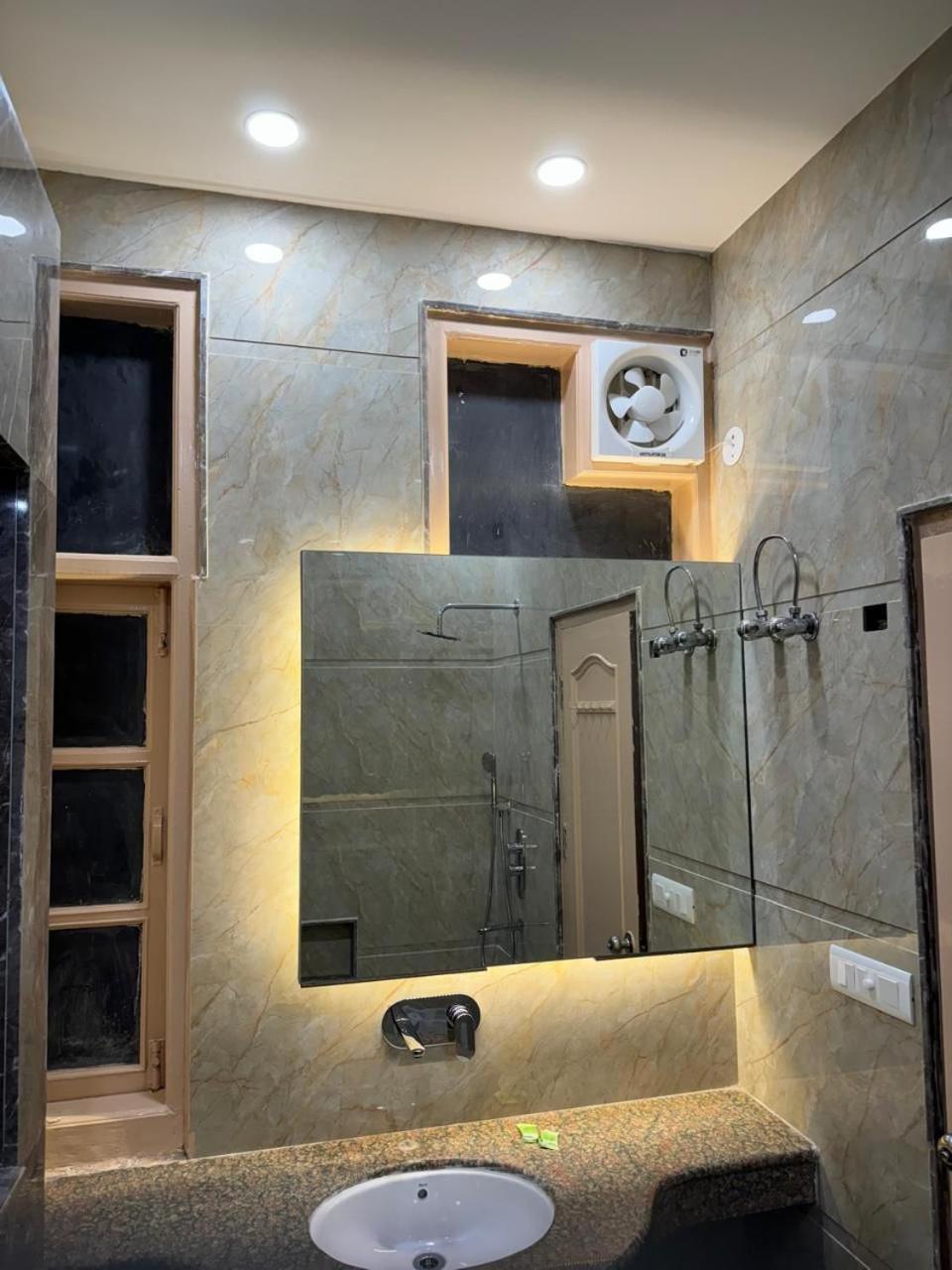Hotel C Park - Karol Bagh, New Delhi Esterno foto