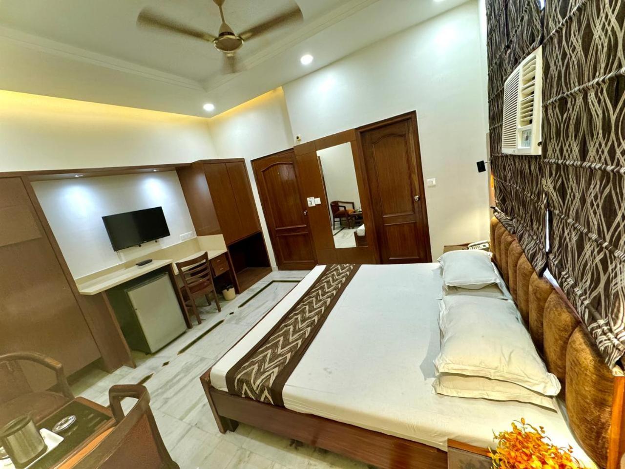 Hotel C Park - Karol Bagh, New Delhi Esterno foto